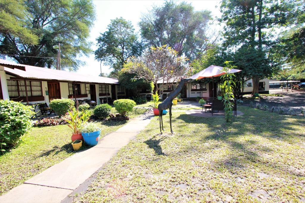Zigzag Town Lodge Livingstone Dış mekan fotoğraf